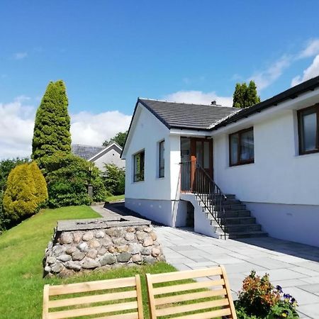 Black Sheep Bunkhouse Hostel Fort William Exterior photo